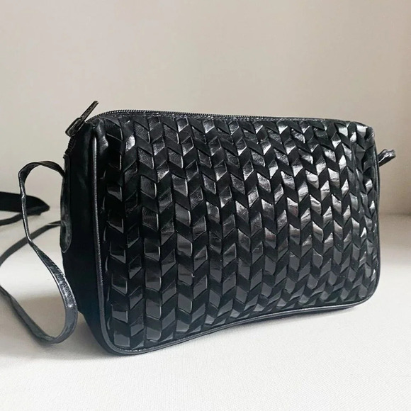Vintage Black Suede Woven Motif  Small Compact Unique Camera Crossbody - Picture 1 of 10
